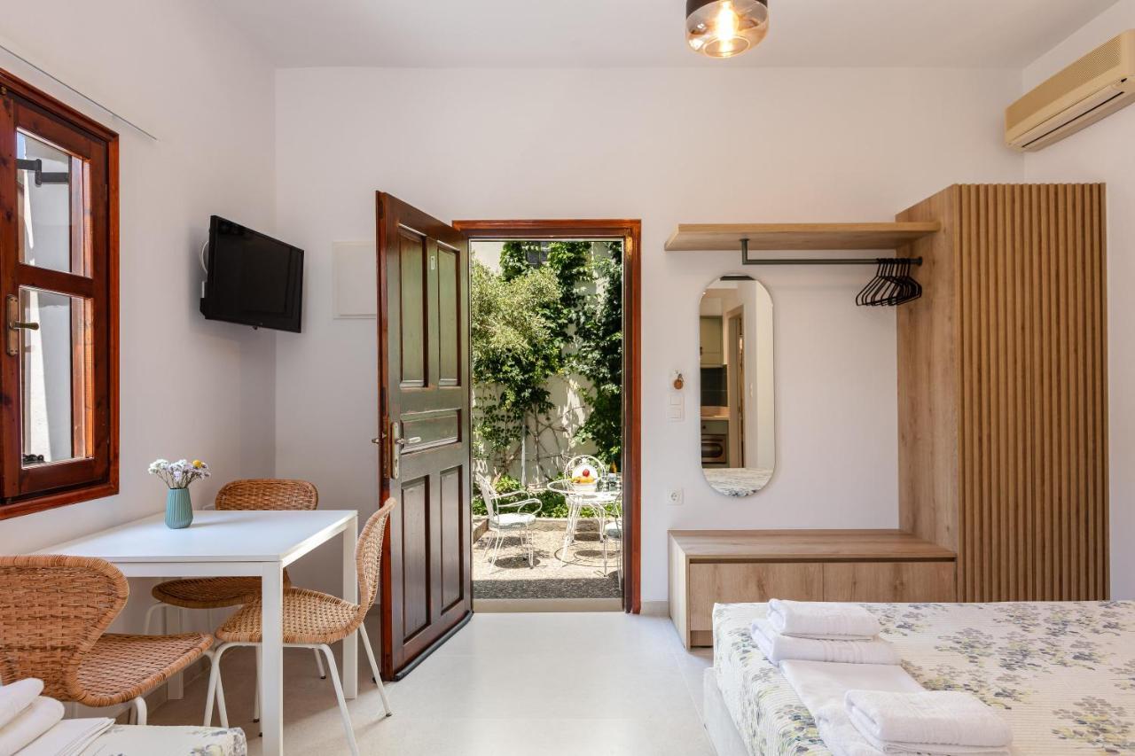 Eleftheria Studios Bali  Exterior photo